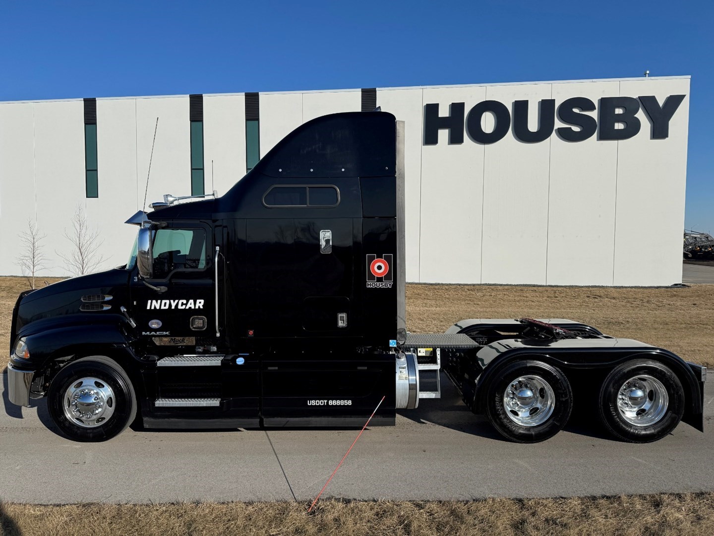 2016 MACK CXU613 - USED TRUCKS SLEEPER - image 3